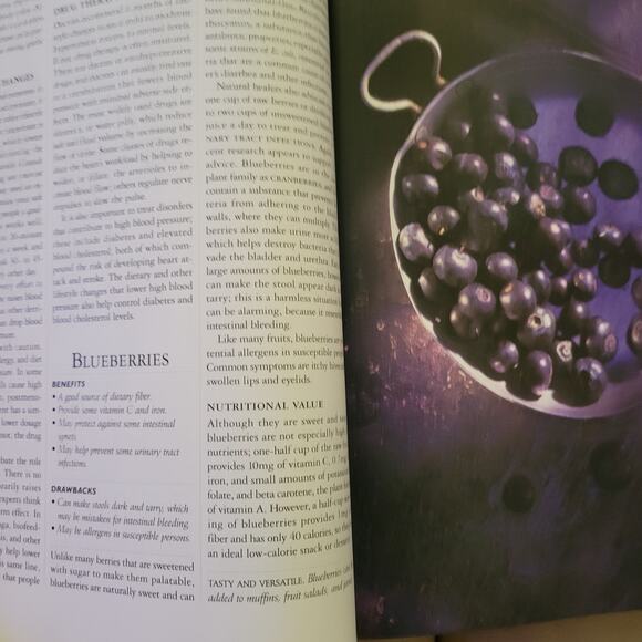 Foods That Harm Foods that Heal A-Z Guide to Safe and Healthy Eating Hardback - Picture 5 of 8